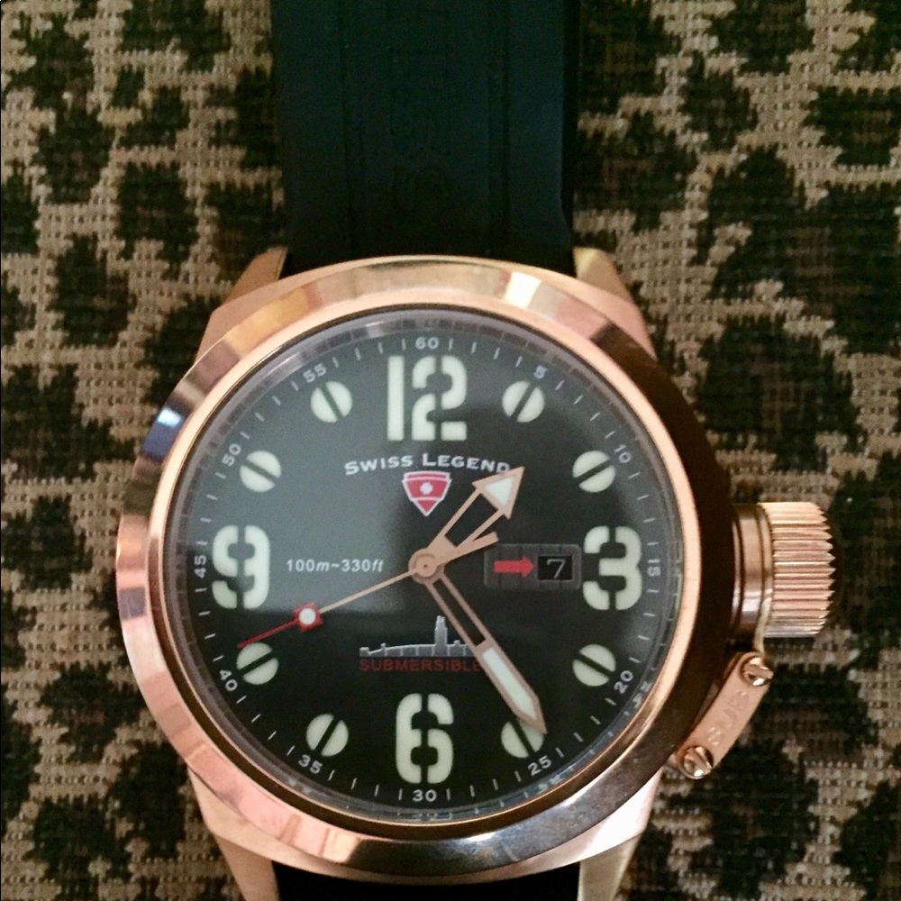 SWISS LEGEND SUBMERSIBLE MEN’S WATCH.  GENTLY USED